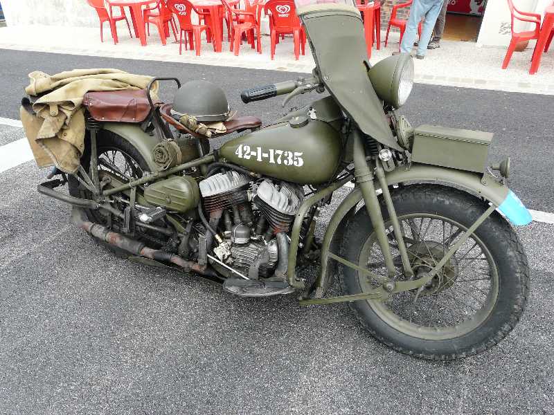 Harley Davidson WLA 750 ( 1937-1941) à Omaha Beach
