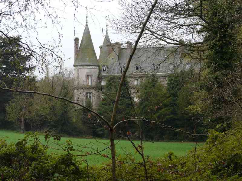 Chateau de Coat-Noz 
