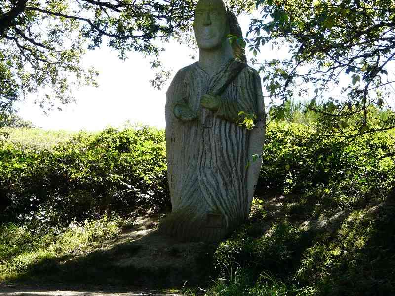 St Santig-du ( sculpteur Olivier LEVEQUE ) Carnoet 22
