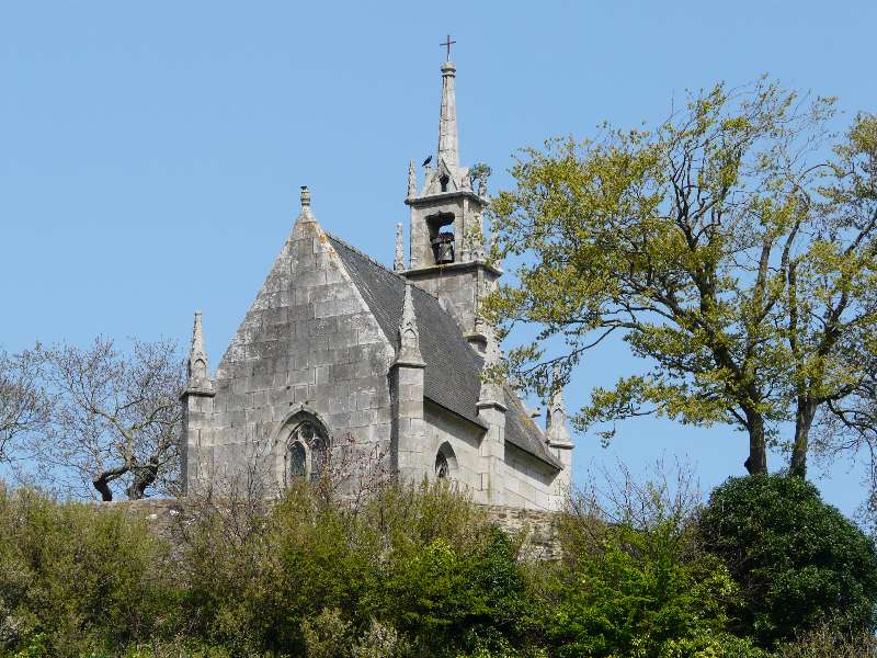 La Chapelle du Calvaire a la Roche Derrien
